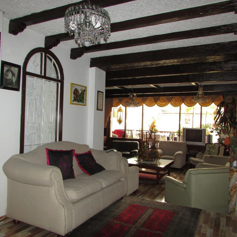 Maison d'hôtes Casa De Huespedes Shalom Victoria à Bogotá Extérieur photo